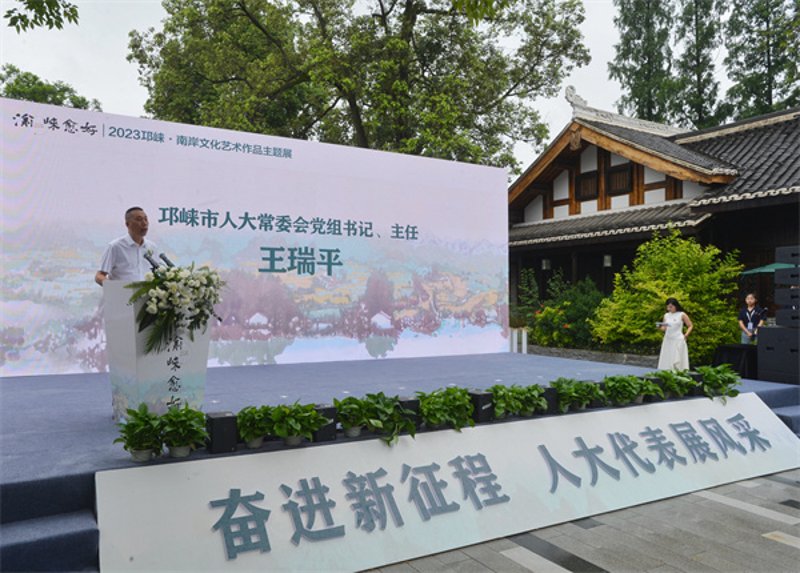 展馆运营专员：从幕后到台前的多面手