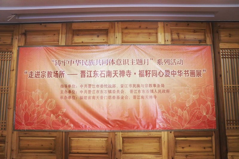 展览展示服务：传统搭建 vs 智能互动，你该选哪种？